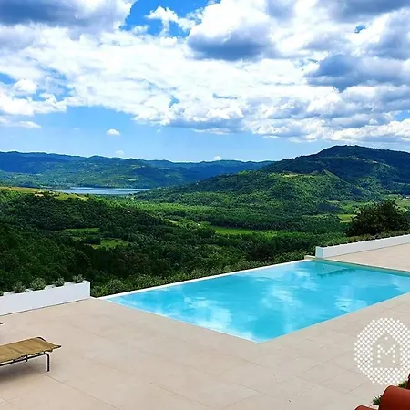 Casa Mille Olivi Бузет