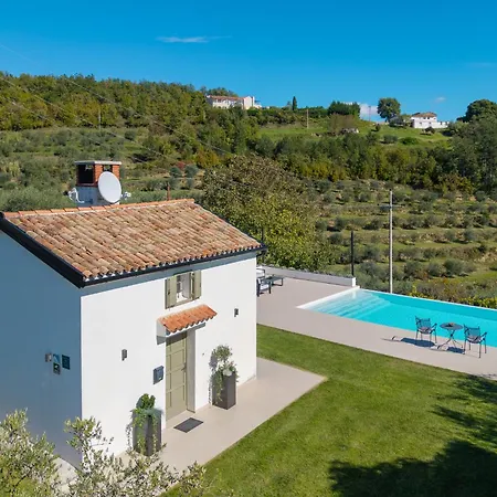 别墅 Casa Mille Olivi - Peaceful View House, Private 50m2 Pool, Near Motovun